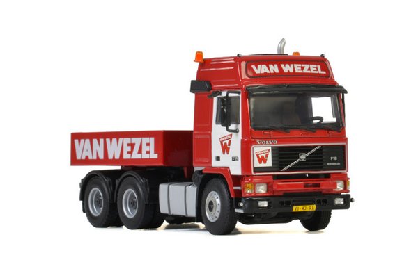 WSI - 01-2766 - Volvo F16 Globetrotter 6x4 + Ballast Box - Van Wezel